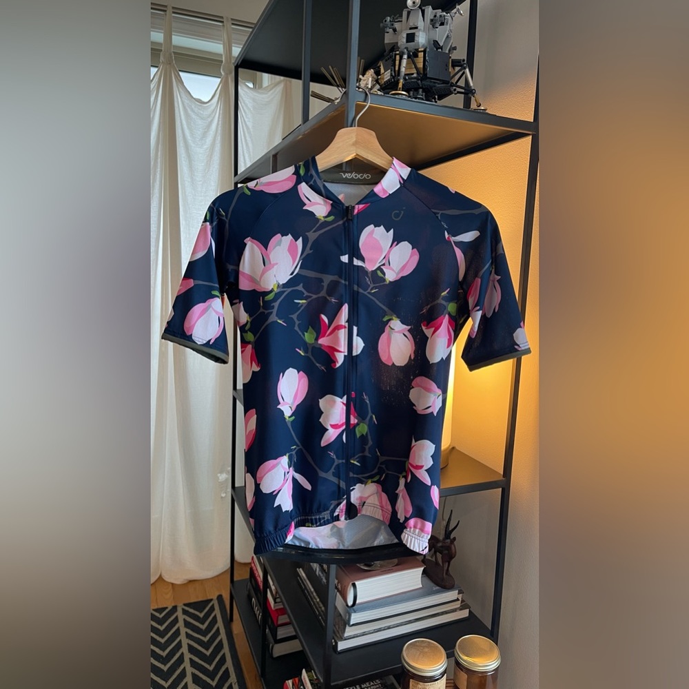 NWOT New Velocio Floral SE Jersey Men’s Small